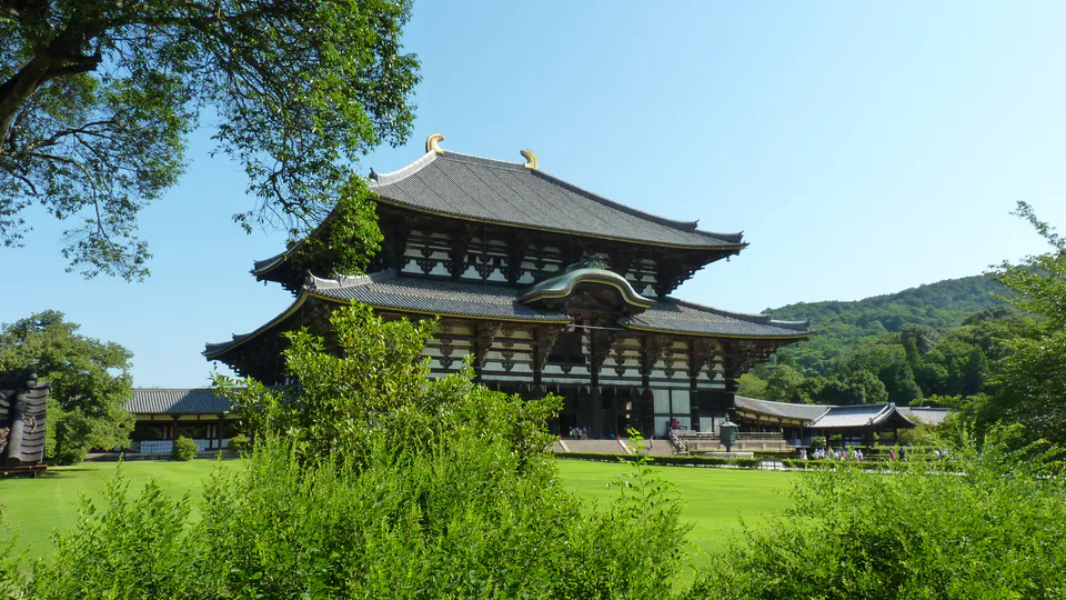 Le Todai-ji de Nara et le parc de Nara sont des journées de marche à faible réservation dans le cadre de l'itinéraire culturel de sept jours à Osaka, sans inclure d'expériences payantes obligatoires.
